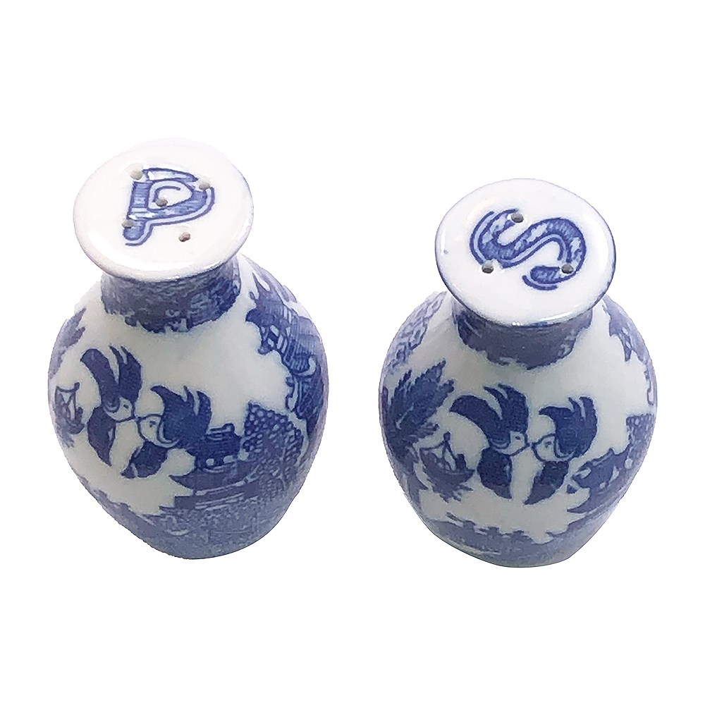 Vase Shaped Blue Willow Salt and Pepper Shakers, photo-1